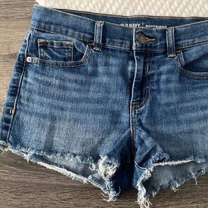 Old Navy Raw Hem Boyfriend Denim Shorts (4)